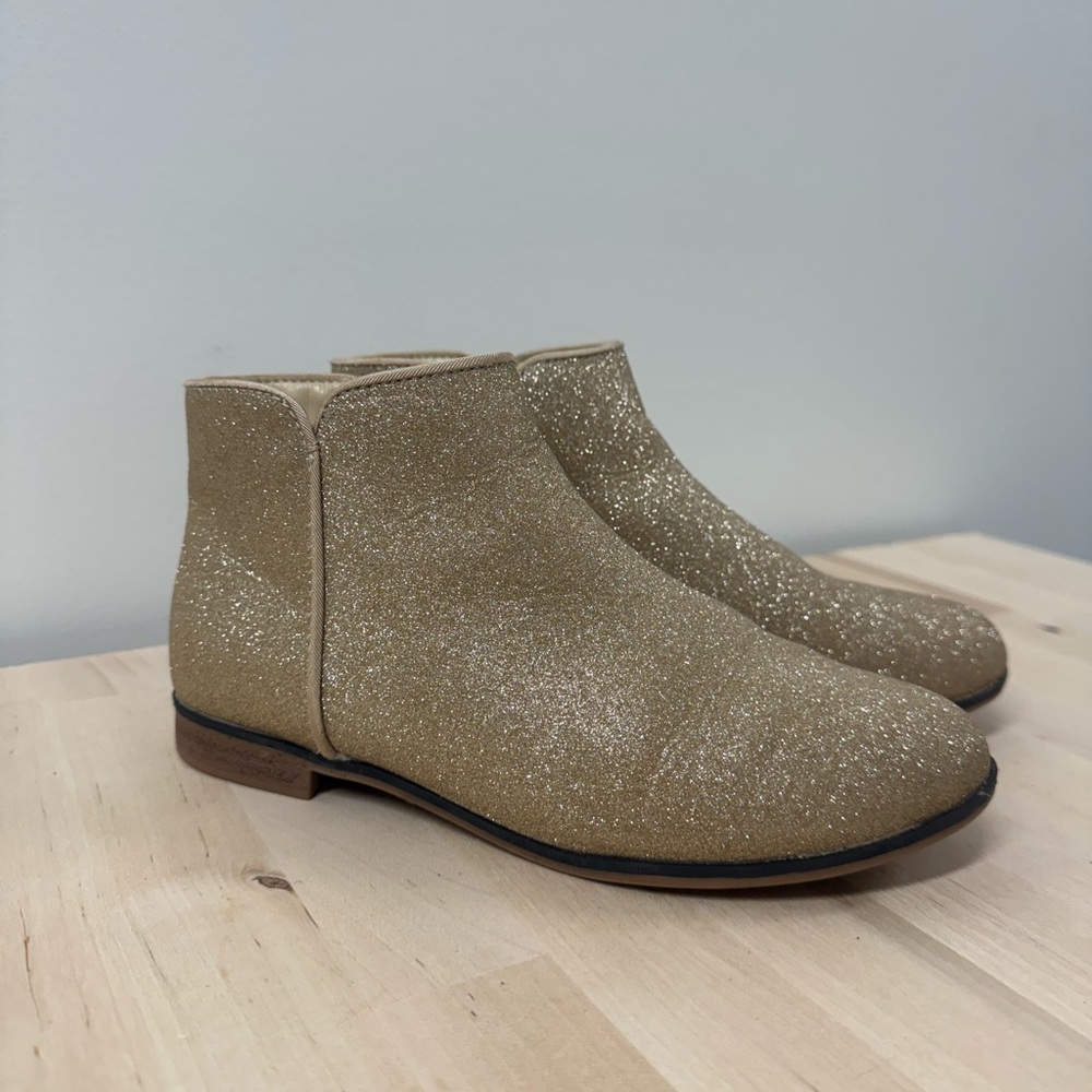 Cat & Jack Sparkly Gold Ankle Boots size 3